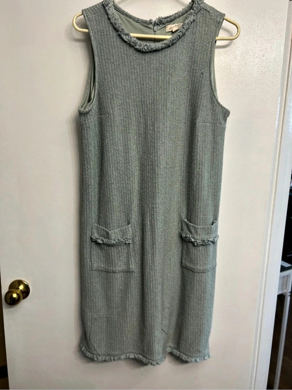 Mystree Sleeveless Mini Sweater Dress in Green
